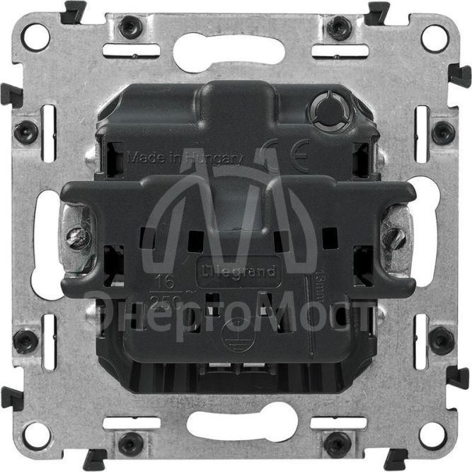 Механизм розетки 1-м СП Valena In&amp;#039;matic 16А IP20 250В 2К защ. шторки безвинт. зажимы Leg 753016