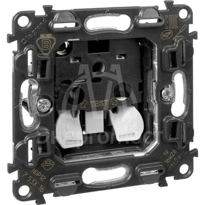 Механизм розетки 1-м СП Valena In&amp;#039;matic 16А IP20 250В 2К защ. шторки безвинт. зажимы Leg 753016