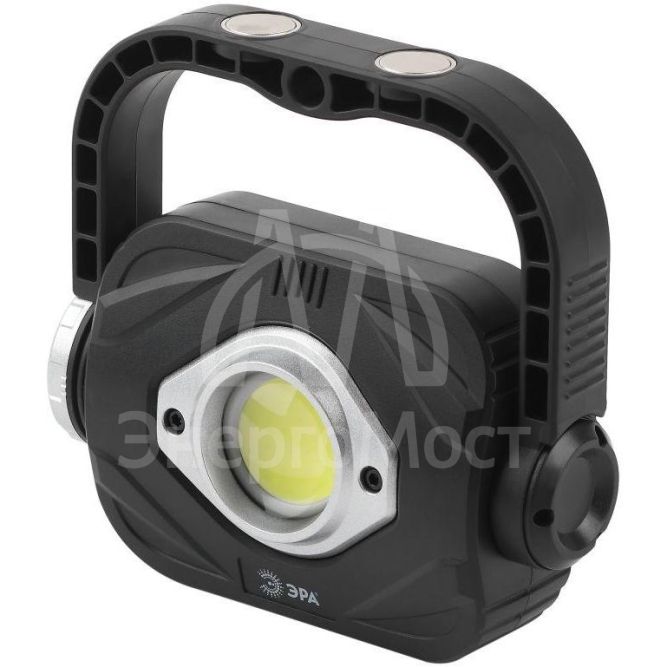 Фонарь светодиодный прожекторный PB-701 5Вт на батарейках 3хААА с ручкой на магните Эра Б0052316