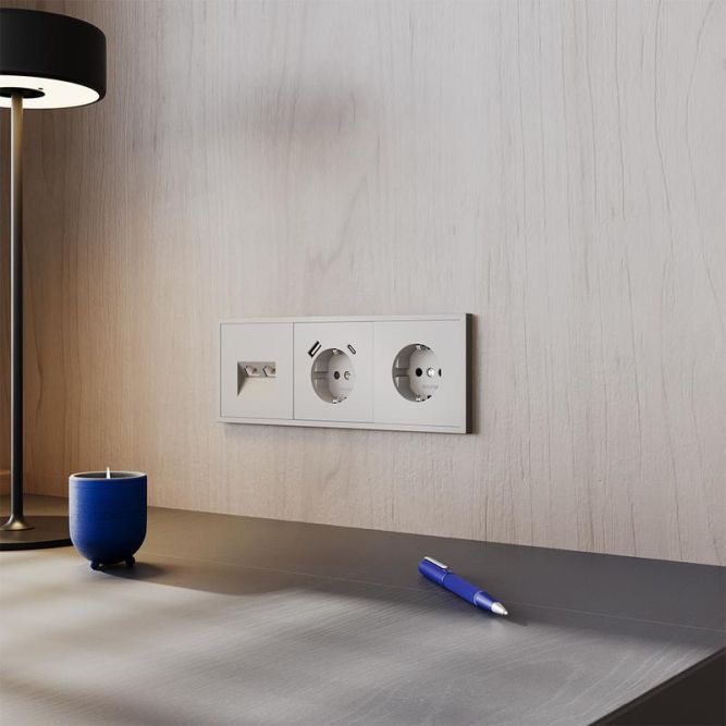 Розетка 1-м СП S70 16А с USB A+С с заземл. защ. шторки механизм кашемир Voltum VLS040503