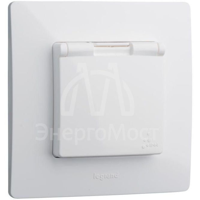 Механизм розетки 1-м СП Etika 2К+З 16А IP44 защ. шторки с заземл. с защ. крышкой безвинт. зажимы бел. Leg 672232