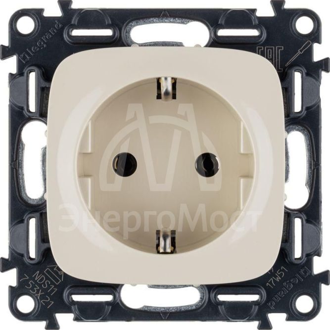 Механизм розетки 1-м СП Valena Allure 16А IP2X 250В 2К+З с лиц. панелью безвинт. зажимы сл. кость Leg 753821