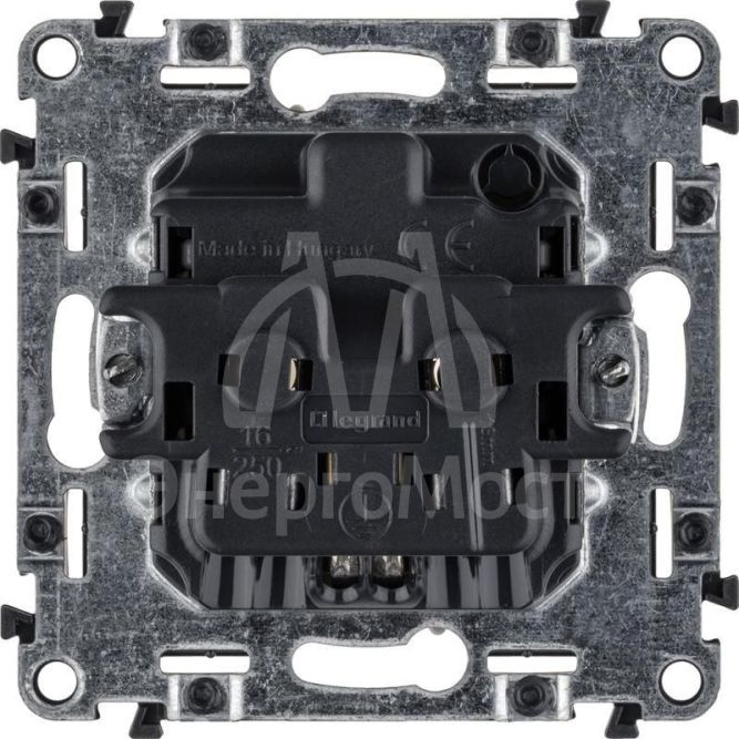 Механизм розетки 1-м СП Valena Allure 16А IP2X 250В 2К+З с лиц. панелью безвинт. зажимы сл. кость Leg 753821