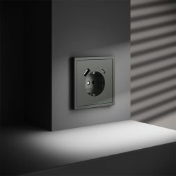 Розетка 1-м СП S70 16А с USB A+С с заземл. защ. шторки механизм титан Voltum VLS040506