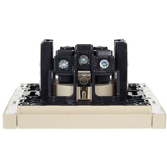 Розетка СП FORTE&amp;PIANO FP415 16А с заземл. защ. шторки винт. крепл. ваниль IEK FP-R14-16-K10