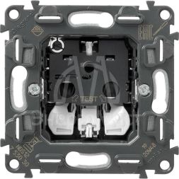 Механизм розетки 1-м СП Valena In&#039;matic 16А IP20 250В 2К+З защ. шторки безвинт. зажимы Leg 753030