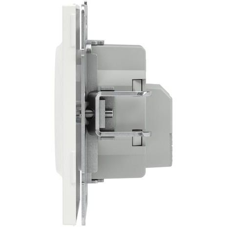 Розетка силовая KANT 2P+E защ. шторки бел. магнолия DKC 7000003