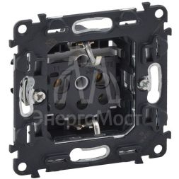 Механизм розетки 1-м СП Valena In&#039;matic 16А IP20 250В 2К+З винт. зажимы Leg 753025