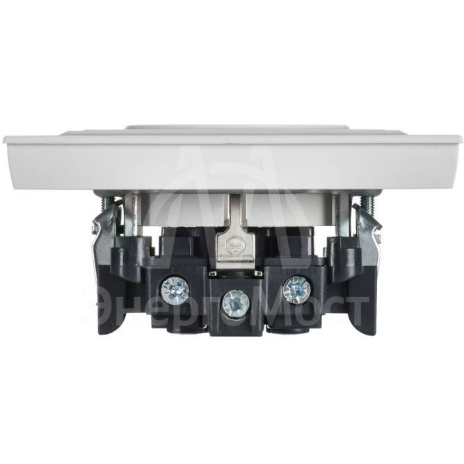 Розетка BRITE РСР14-1-0-БрАБ 16А в сборе с заземл. защ. шторки арктич. бел. IEK BR-R14-16-K91-F