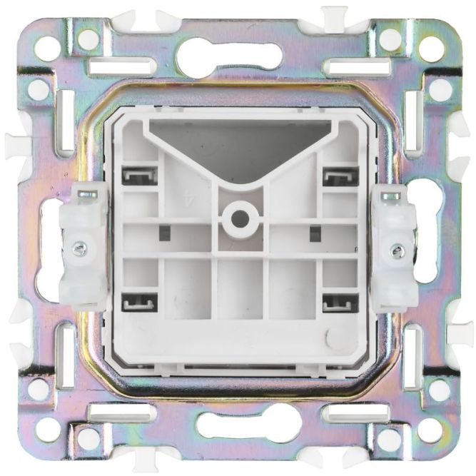 Вывод кабеля SKANDY SK-O01W арктич. бел. IEK SK-VK10-0-K01