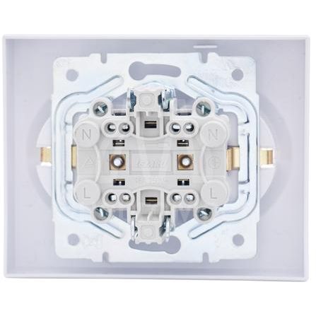 Розетка 2-м СП VESNA с заземл. со шторками ПБТ бел. LEZARD 742-0200-178B