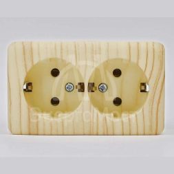 Розетка 2-м ОП VIOLA с заземл. беленый дуб LEZARD 751-5200-127