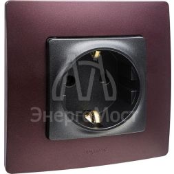 Механизм розетки 1-м СП Etika 2К+З 16А защ. шторки с заземл. винт. зажимы антрацит Leg 672622