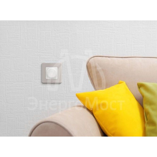 Светорегулятор поворотный Inspiria 300Вт без нейтрали бел. Leg 673790