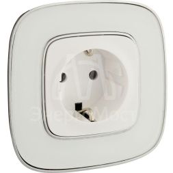 Механизм розетки 1-м СП Valena Allure 16А IP2X 250В 2К+З с лиц. панелью безвинт. зажимы бел. Leg 753721
