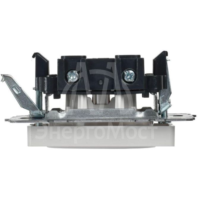 Розетка BRITE РС10-1-0-БрБ 10А без заземл. без защ. шторок бел. IEK BR-R10-10-K01