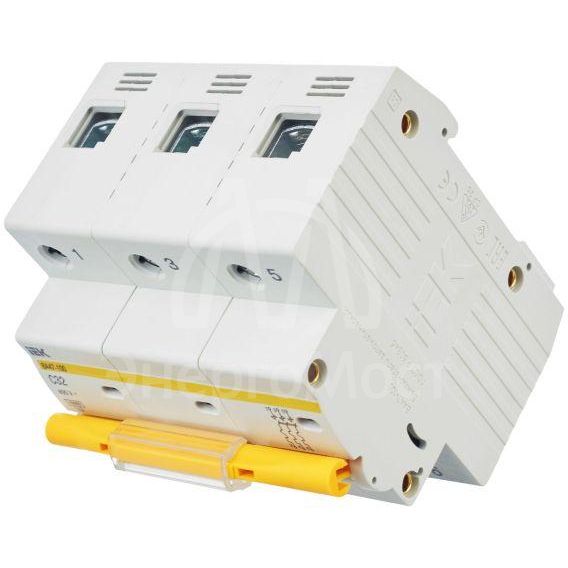 Выключатель автоматический модульный 3п C 32А 10кА ВА47-100 IEK MVA40-3-032-C