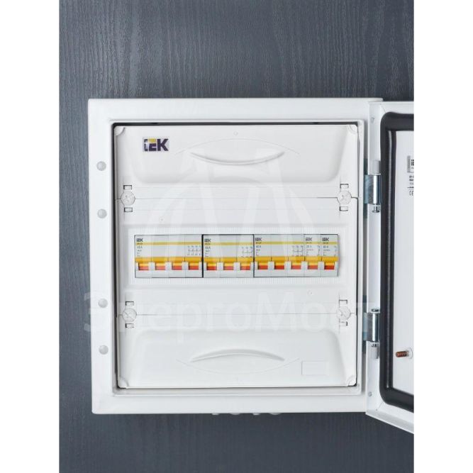 Выключатель нагрузки ВН-32 40А/3П IEK MNV10-3-040