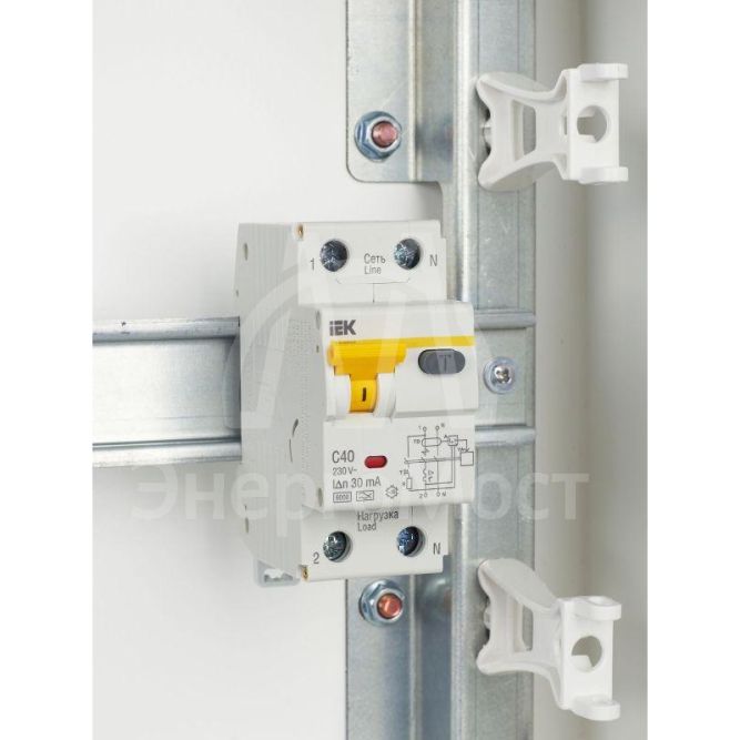Выключатель автоматический дифференциального тока 2п (1P+N) C 40А 30мА тип A 6кА АВДТ-32 IEK MAD22-5-040-C-30