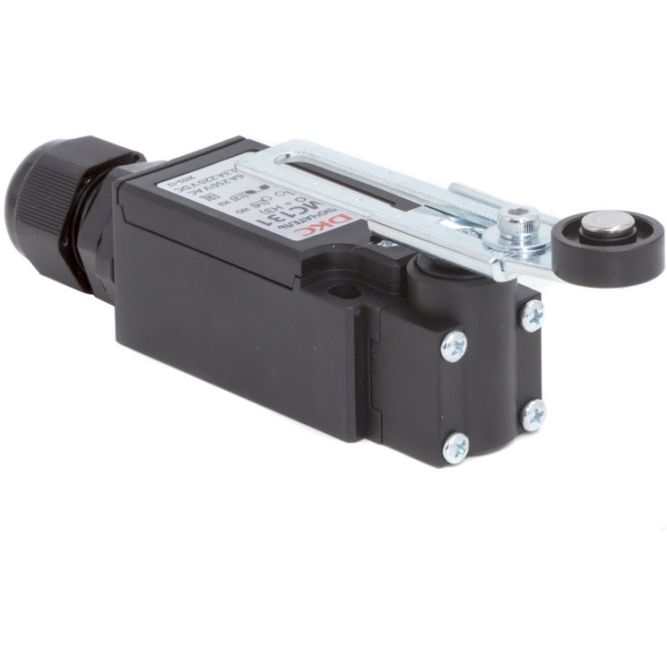 Выключатель концевой с двумя контактами нормально открытый + нормально закрытый (NO+NC). С поворотным регулируемым рычажным роликом DKC R5MC131