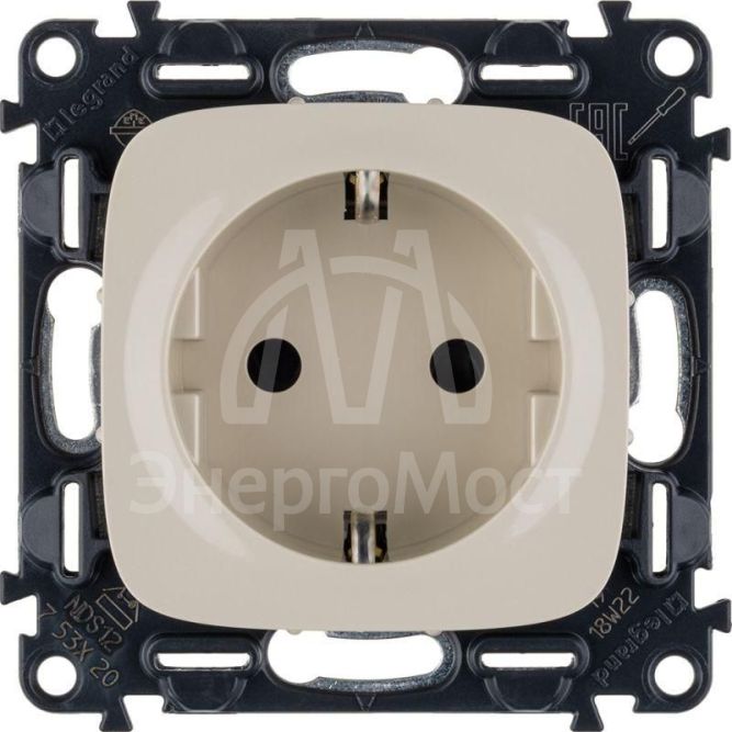 Механизм розетки 1-м СП Valena Allure 16А IP20 250В 2К+З с лиц. панелью защ. шторки безвинт. зажимы сл. кость Leg 753820