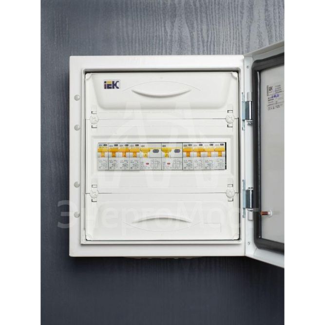 Выключатель автоматический дифференциального тока 2п (1P+N) C 20А 30мА тип A 6кА АВДТ-32 IEK MAD22-5-020-C-30