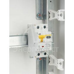 Выключатель автоматический дифференциального тока 2п (1P+N) C 6А 30мА тип A 6кА АВДТ-32 IEK MAD22-5-006-C-30