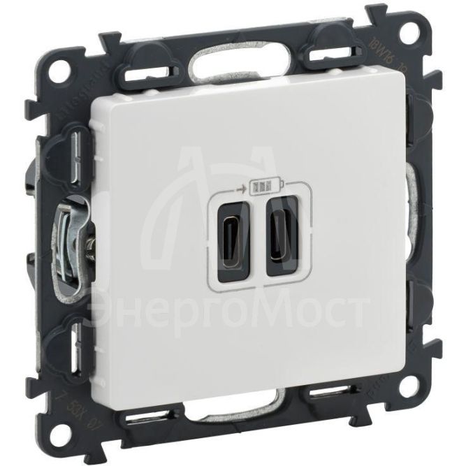 Устройство зарядное Valena Life с 2-мя USB-разъемами тип C-тип C 240В/5В 3000мА с лиц. панелью бел. Leg 753107