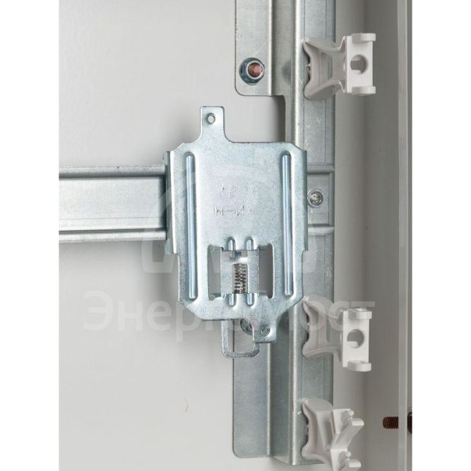 Скоба RCs1 на DIN-рейку для ВА 88-32 IEK SVA10D-S35-3