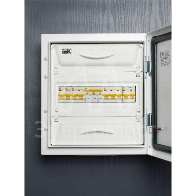 Выключатель автоматический модульный 3п C 25А 4.5кА ВА47-29 IEK MVA20-3-025-C