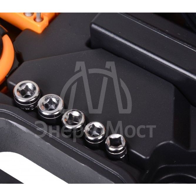 Дрель-шуруповерт Вихрь ДА-12Л-2КН с набором инструментов