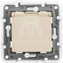 Механизм розетки 1-м СП Etika 2К+З 16А IP44 защ. шторки с заземл. с защ. крышкой безвинт. зажимы сл. кость Leg 672332
