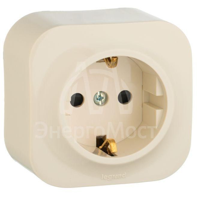 Розетка 1-м ОП Quteo 16А защ. шторки с заземл. сл. кость Leg 782250