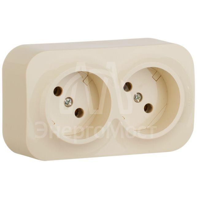 Розетка 2-м ОП Quteo 16А IP20 без заземл. сл. кость Leg 782242