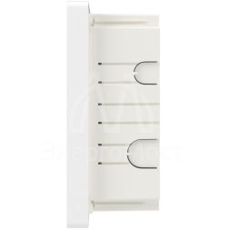 Щиток встраиваемый FRAME 18мод. с бел. дверцей с 2 шинами PEN на 8 и 10 отверст. бел. DKC F18B1WW