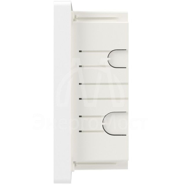 Щиток встраиваемый FRAME 18мод. с бел. дверцей с 2 шинами PEN на 8 и 10 отверст. бел. DKC F18B1WW