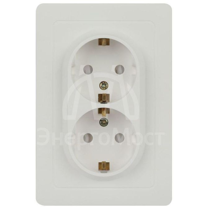 Розетка 2-м СП Style 7-208-01 16А 250В IP20 2х2P+E Schuko с заземл. защ. шторки бел. Intro Б0060625