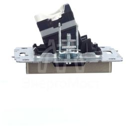 Розетка компьютерная СП RJ45 кат.5E BRITE РК10-БрШ шампань IEK BR-K10-1-K37