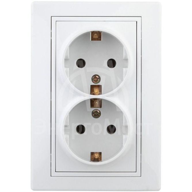 Розетка 2-м СП Plano 1-205-01 16А IP20 250В 2х2P+E Schuko бел. Intro Б0027615