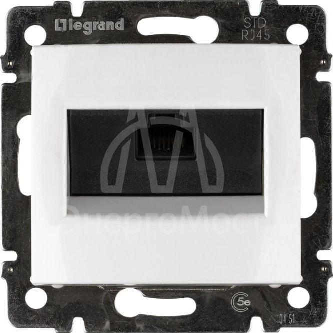 Механизм розетки информ. 1-м СП Valena RJ45 CAT.5E UTP с захватами бел. Leg 774230