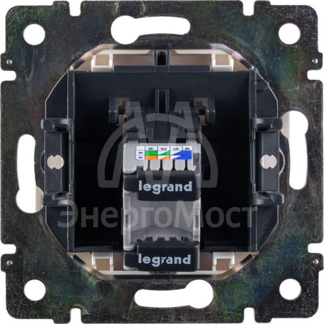Механизм розетки информ. 1-м СП Valena RJ45 CAT.5E UTP с захватами бел. Leg 774230
