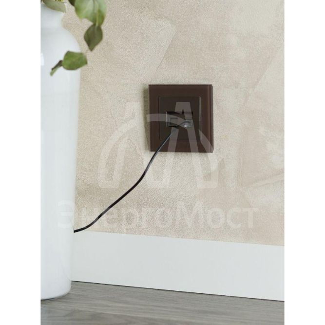 Рамка 1-м BRITE РУ-1-2-БрТБ стекло темн. бронза IEK BR-M12-G-K45