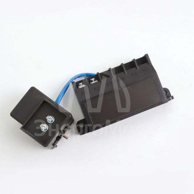 Расцепитель пониженного напряжения UVT для MGS800/630/400 напряжение AC230 DKC UVT-MGS800AC230R