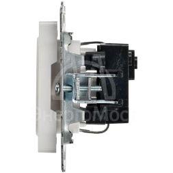 Розетка BRITE РС11-1-0-БрБ 16А с заземл. без защ. шторки бел. IEK BR-R11-16-K01