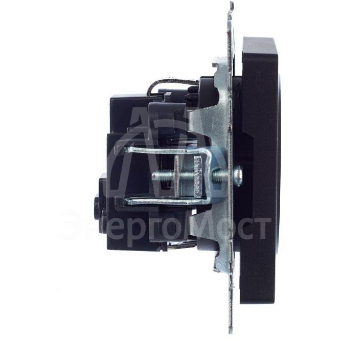 Розетка BRITE РС11-1-0-БрЧ 16А с заземл. без защ. шторки черн. IEK BR-R11-16-K02