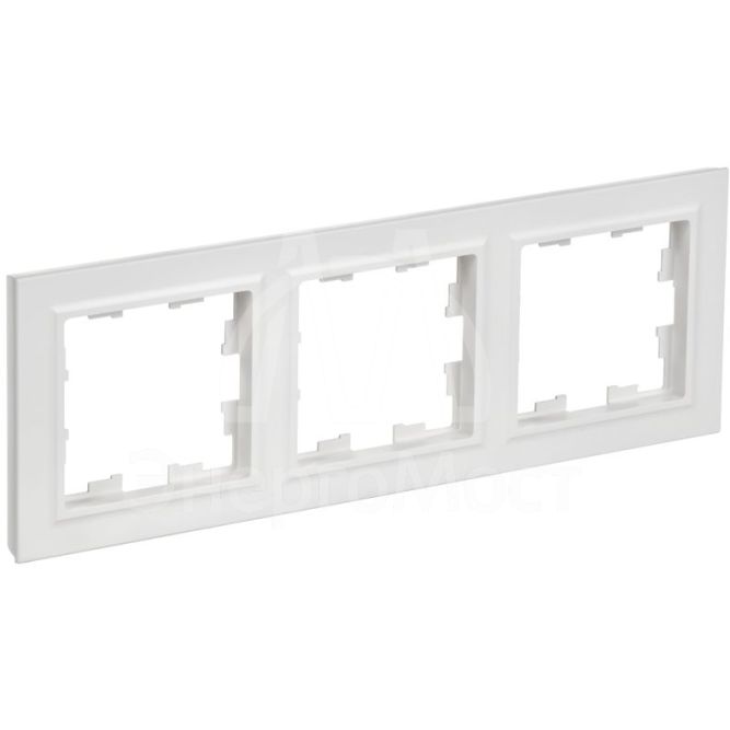 Рамка 3-м BRITE РУ-3-БрАБ арктич. бел. IEK BR-M32-K91