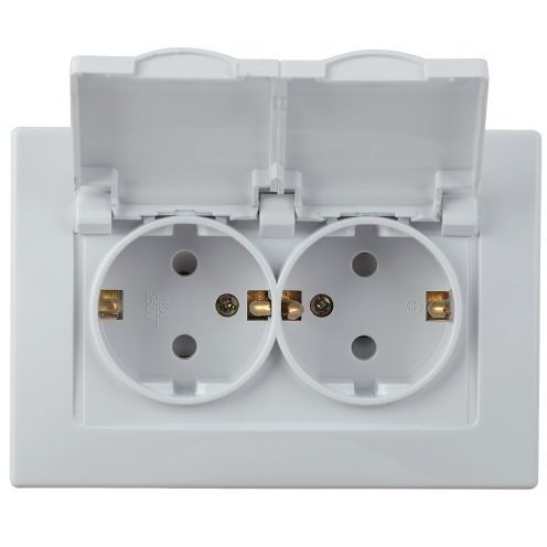 Розетка 2-м СП 16А 250В 2P+E Schuko IP20 с крышкой защ. шторки Plano бел. 1-210-01 Intro Б0053934