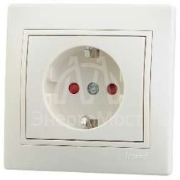 Розетка 1-м СП Мира защ. шторки с заземл. крем/крем. LEZARD 701-0303-124