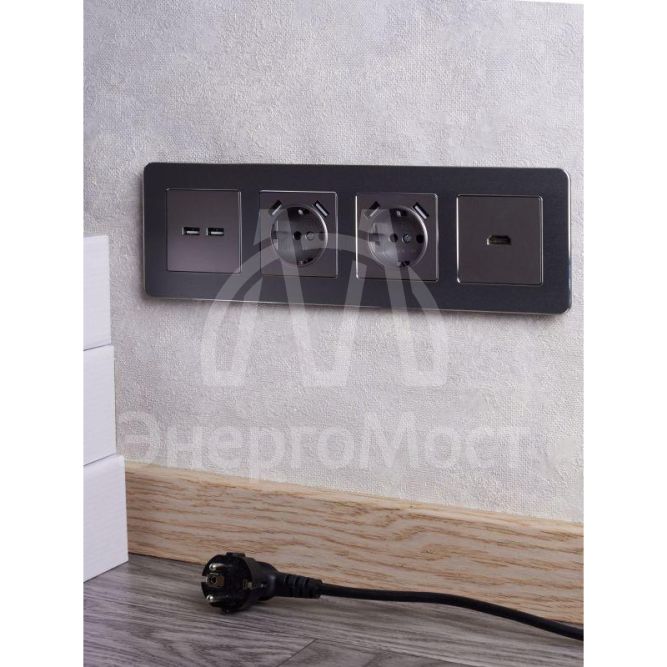 Розетка BRITE РЮш10-1-БрС 16А с USB A+A 2.1А с заземл. защ. шторки сталь IEK BR-R14-16-U21-D21-K46