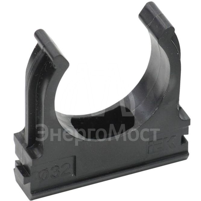 Держатель для труб (клипса) CF32 с защелкой черн. IEK CTA10D-CF32-K02-050
